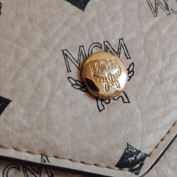 MCM Beige Monogram Envelope Clutch - Picture 4 of 10